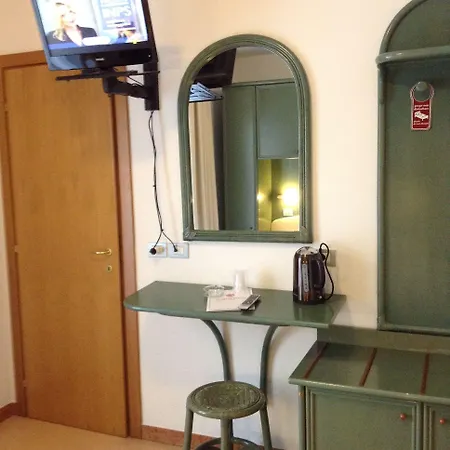 Szálloda Marco Polo 3 Stelle Superior